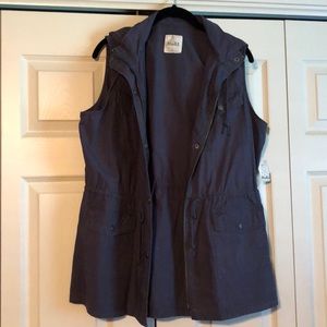 Zippered blue utility vest